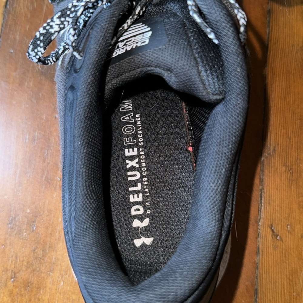 Under Armor Training Shoes - image 4